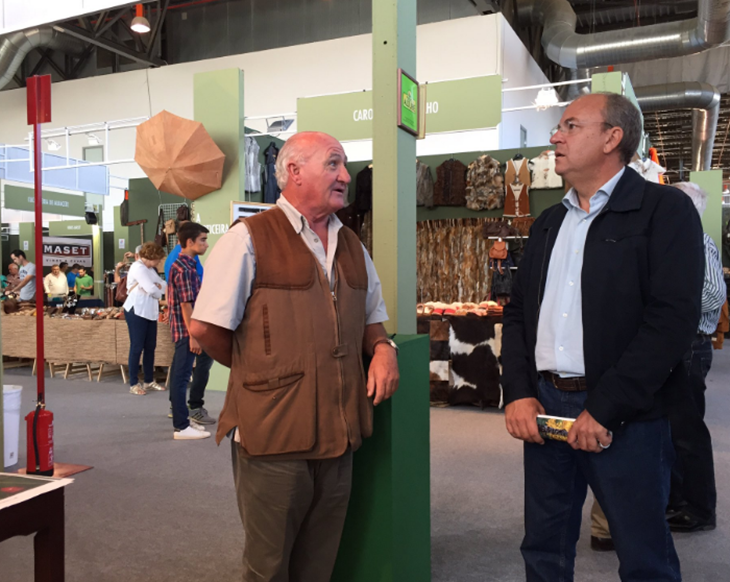 Monago defiende la caza y la pesca como sectores estratégicos