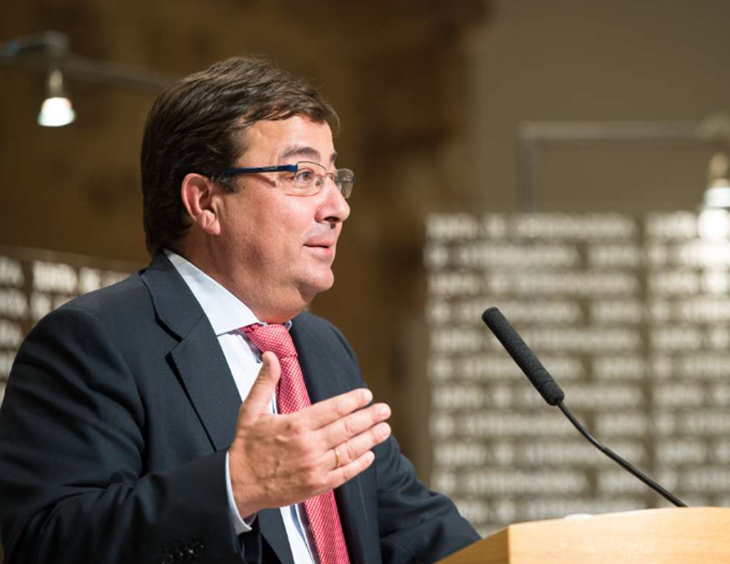 Vara y el presidente de Canarias se reúnen para hablar sobre la falta de Gobierno