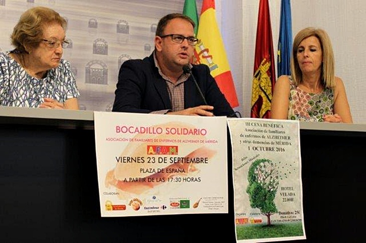 Osuna trabajará para que Mérida tenga un Centro de Día