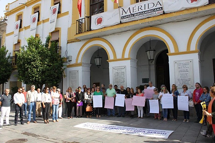 Mérida se manifiesta contra la violencia machista