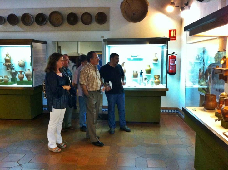 Cáceres muestra las 'aproximaciones culturales entre Rumanía y España'