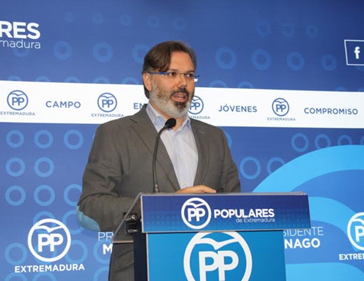 PP: “Vara piensa más en el PSOE que en Extremadura”