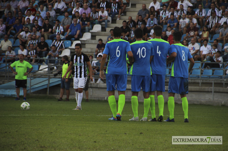 Imágenes del CD Badajoz 4 - 1 Calamonte