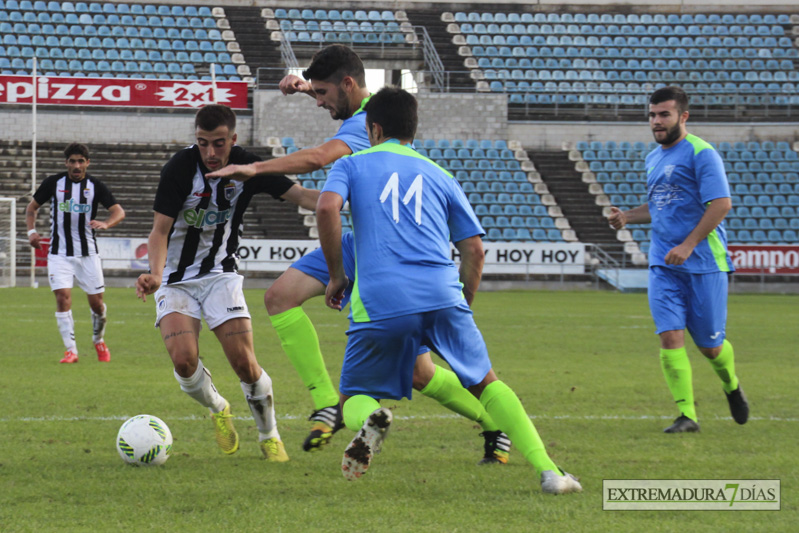 Imágenes del CD Badajoz 4 - 1 Calamonte