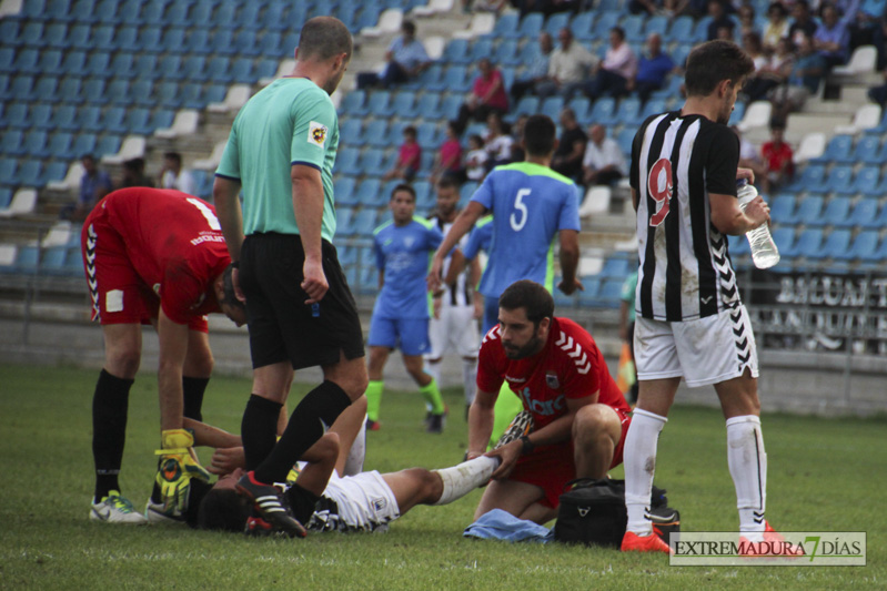 Imágenes del CD Badajoz 4 - 1 Calamonte