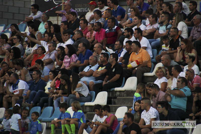 Imágenes del CD Badajoz 4 - 1 Calamonte