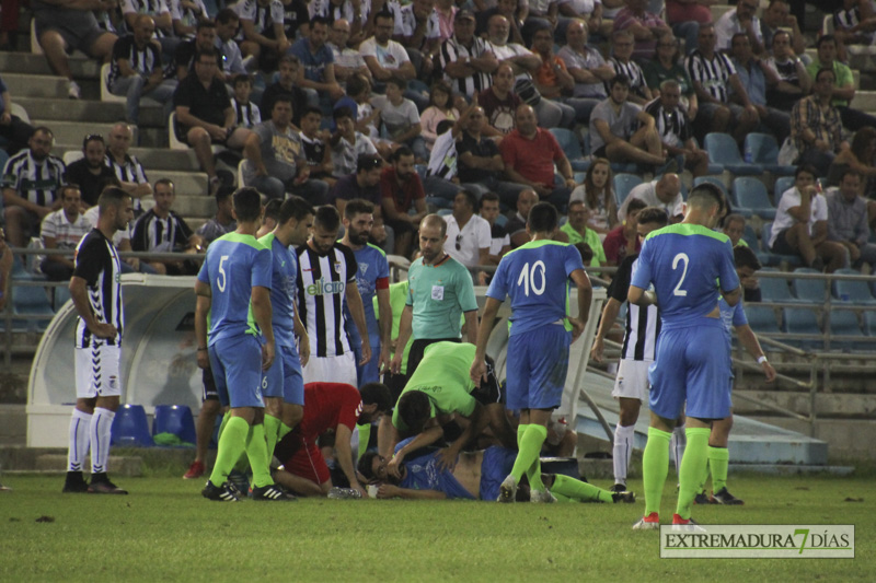 Imágenes del CD Badajoz 4 - 1 Calamonte