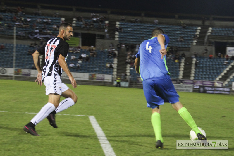 Imágenes del CD Badajoz 4 - 1 Calamonte