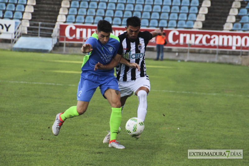 Imágenes del CD Badajoz 4 - 1 Calamonte