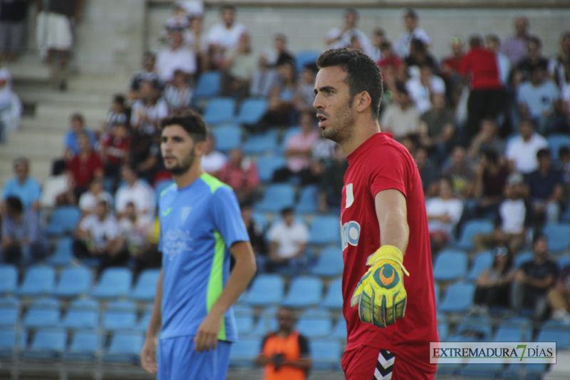 Imágenes del CD Badajoz 4 - 1 Calamonte