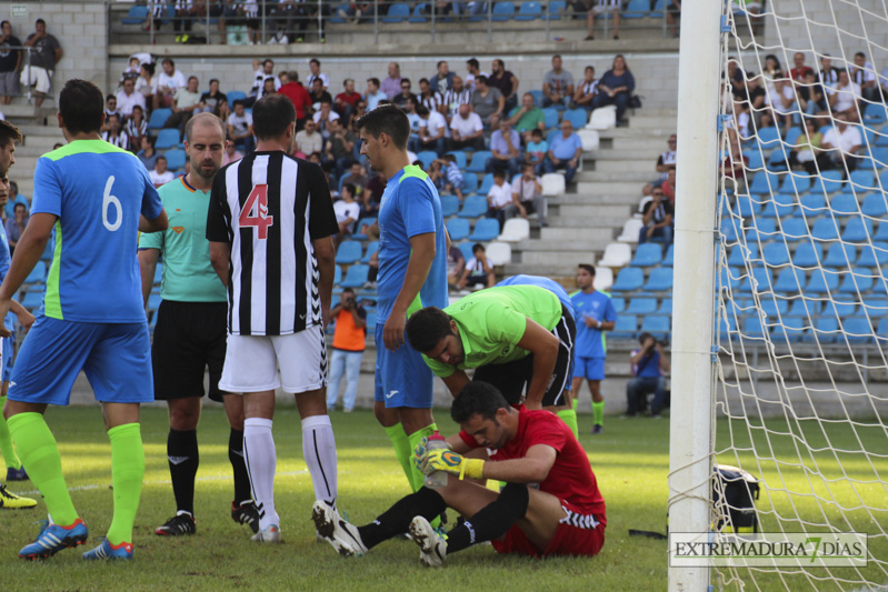 Imágenes del CD Badajoz 4 - 1 Calamonte