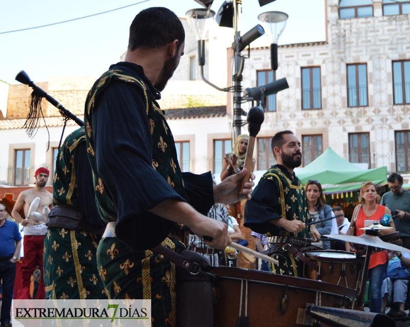 Tradición y cultura presentes en la inauguración de Almossassa 2016