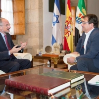 Israel y Extremadura colaborarán en proyectos relacionados con la cirugía