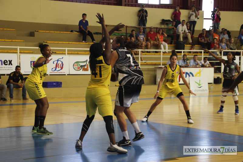 Imágenes del partido de presentación del Baloncesto Batalayws