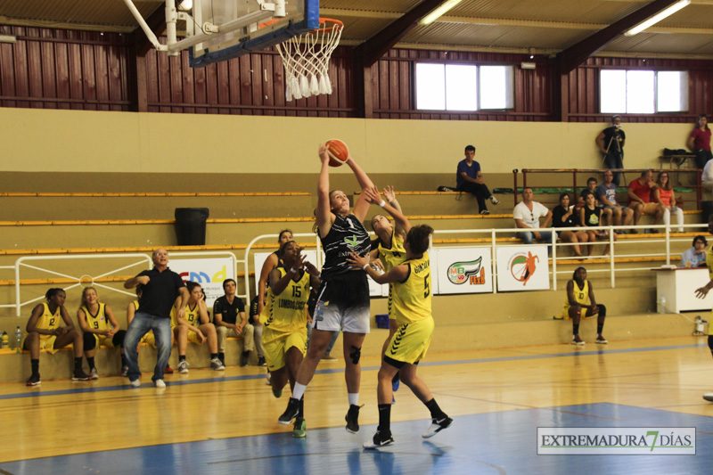 Imágenes del partido de presentación del Baloncesto Batalayws