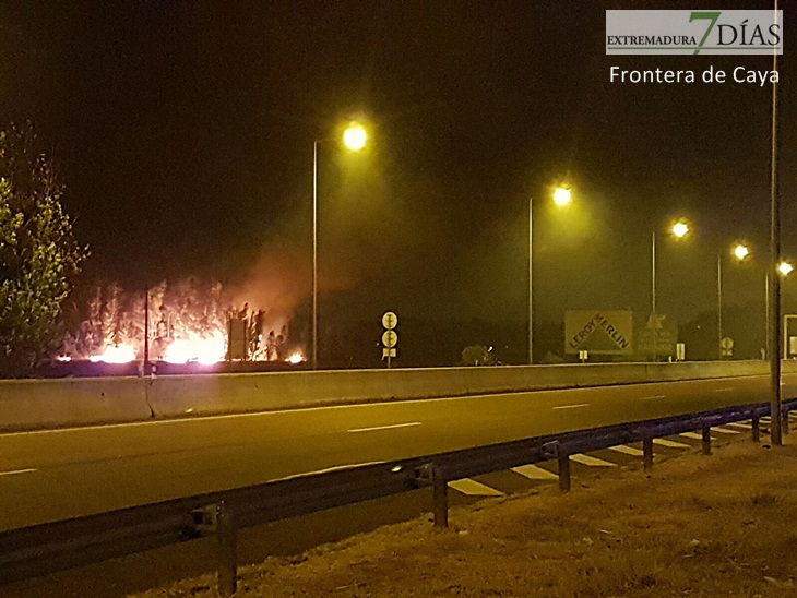 Situación actual del incendio en la Frontera de Caya (Badajoz)