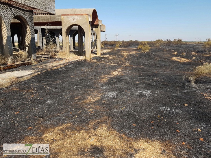 Día después del incendio en la Frontera de Caya (Badajoz)