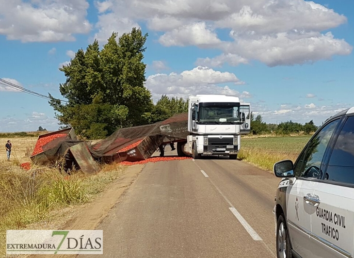 Cortada la BA-023  tras accidentarse un camión