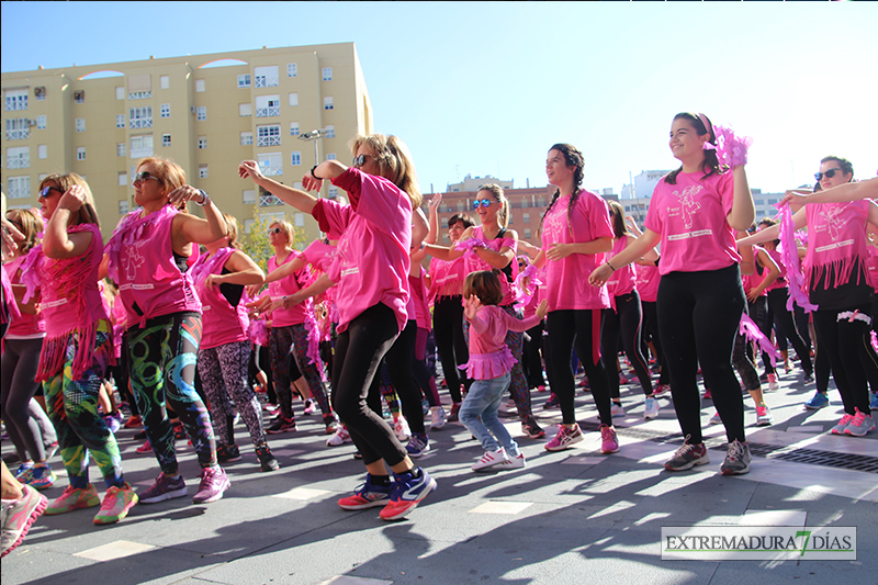 Imágenes de la Masterclass de zumba contra el cáncer