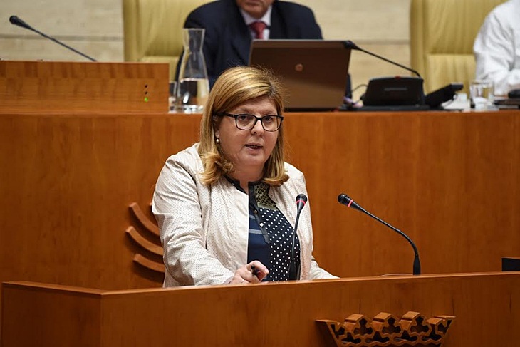 Aprobada la propuesta de C’s de reducir los deberes escolares