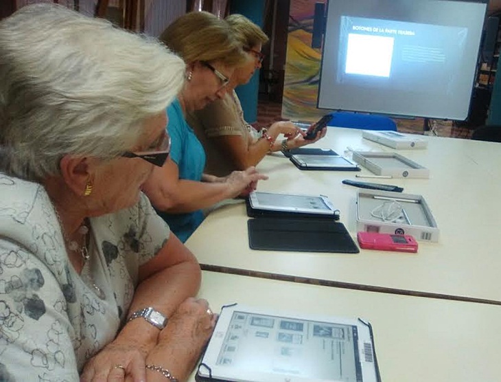 Taller de formación tecnológica para personas mayores