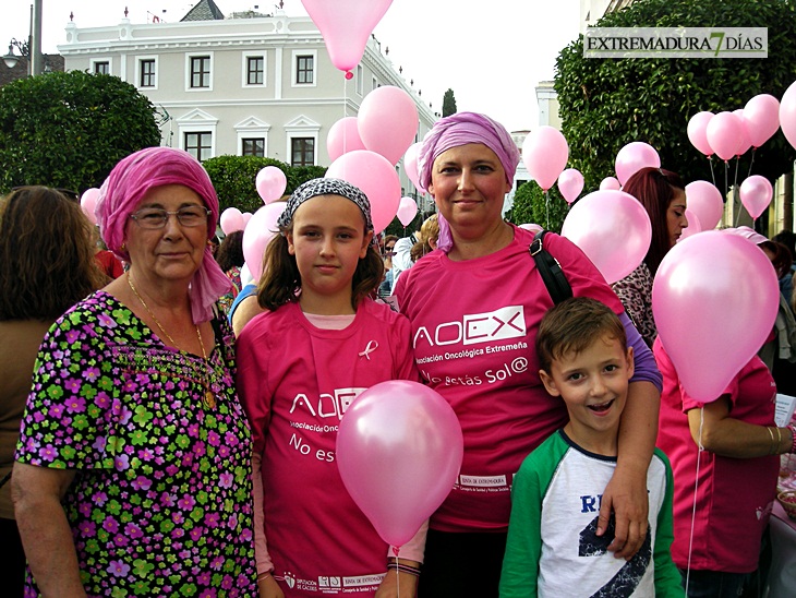 Mérida celebra el Día Mundial Contra el Cáncer de Mama