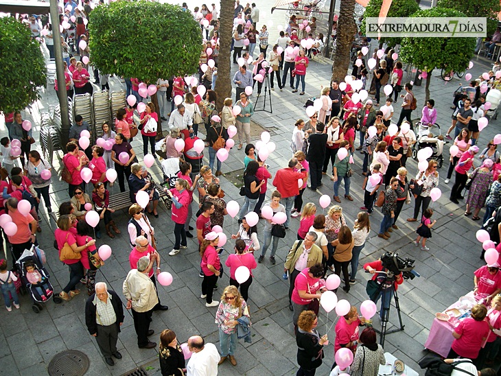 Mérida celebra el Día Mundial Contra el Cáncer de Mama