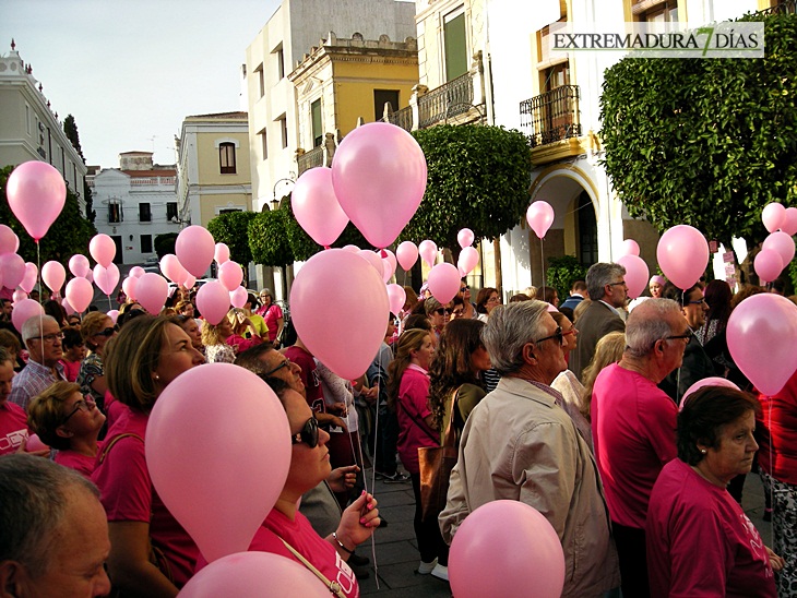 Mérida celebra el Día Mundial Contra el Cáncer de Mama