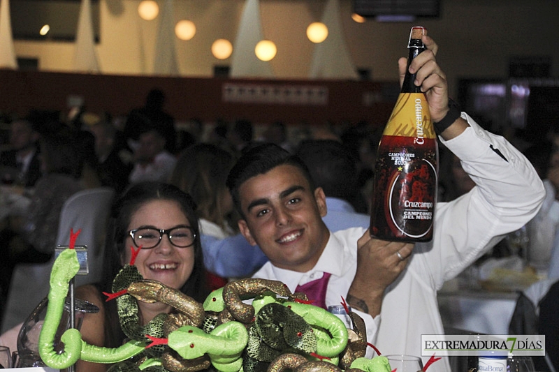 Ambiente en la Gala Antifaz de Plata