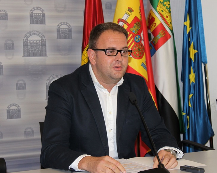 Osuna viajará  a Madrid para pedir explicaciones por los fondos DUSI