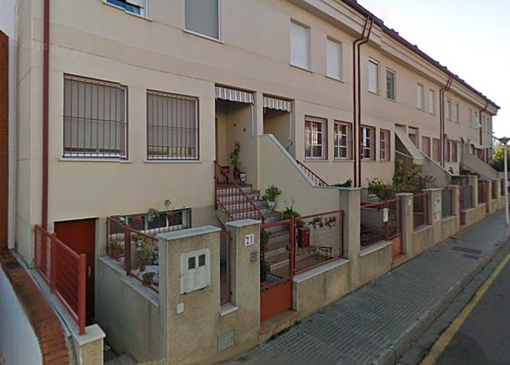 Ocho personas intoxicadas por un incendio en una vivienda de Mérida