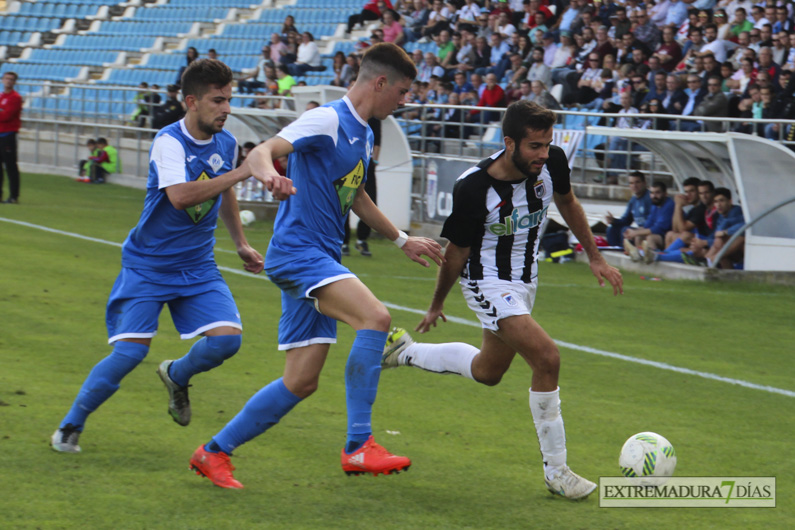 Imágenes del CD Badajoz 6 - 1 Díter Zafra