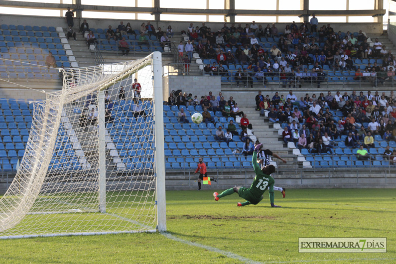 Imágenes del CD Badajoz 6 - 1 Díter Zafra