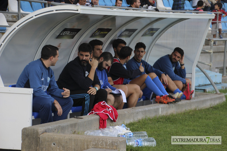 Imágenes del CD Badajoz 6 - 1 Díter Zafra