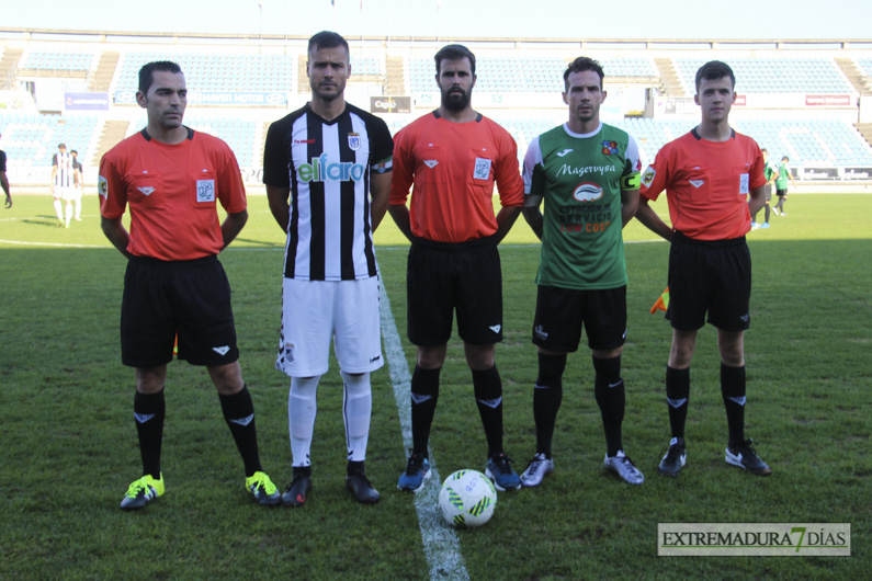 Imágenes del CD Badajoz 4 - 0 Moralo