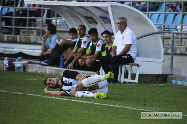 Imágenes del CD Badajoz 4 - 0 Moralo