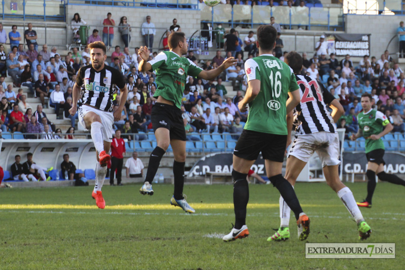 Imágenes del CD Badajoz 4 - 0 Moralo