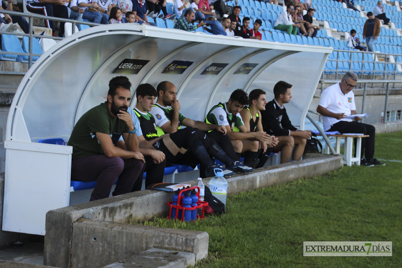 Imágenes del CD Badajoz 4 - 0 Moralo