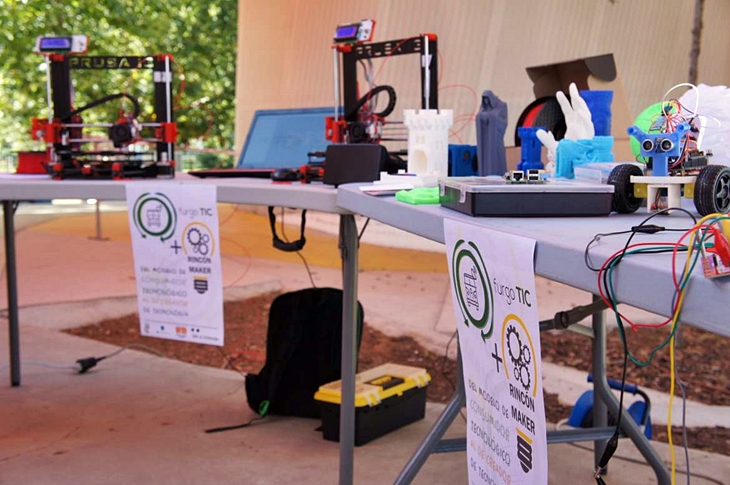 Un laboratorio itinerante llega a centros del Instituto de la Juventud