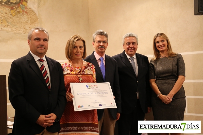 Imágenes de la entrega de premios del Día del Comercio en Badajoz