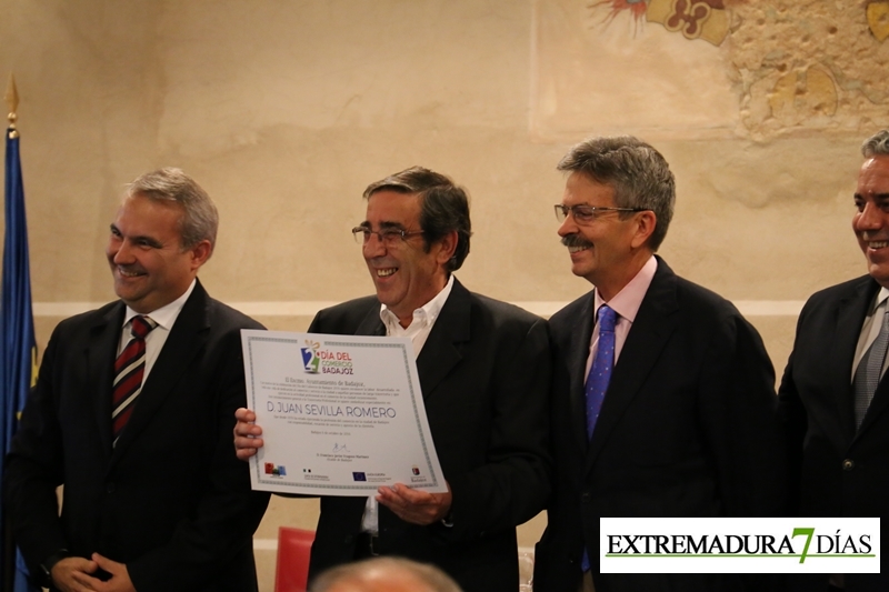 Imágenes de la entrega de premios del Día del Comercio en Badajoz