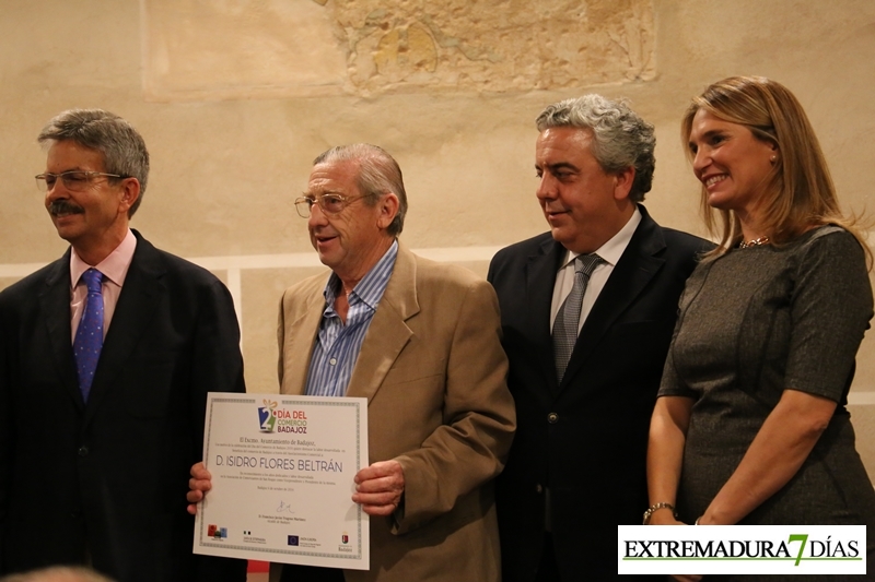 Imágenes de la entrega de premios del Día del Comercio en Badajoz