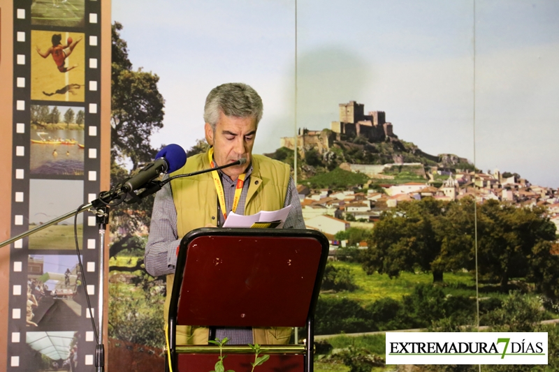 Ambiente del primer Campeonato Ornitológico del oeste en Alburquerque