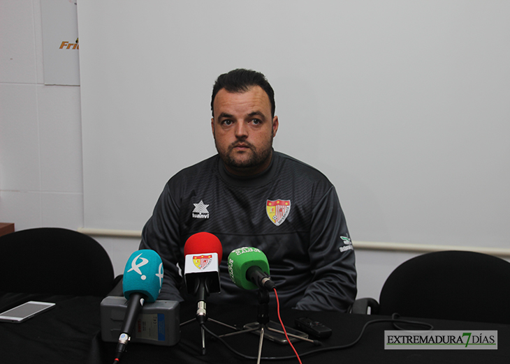 Juan Carlos Antúnez: &quot;Intentaremos tener el balón&quot;