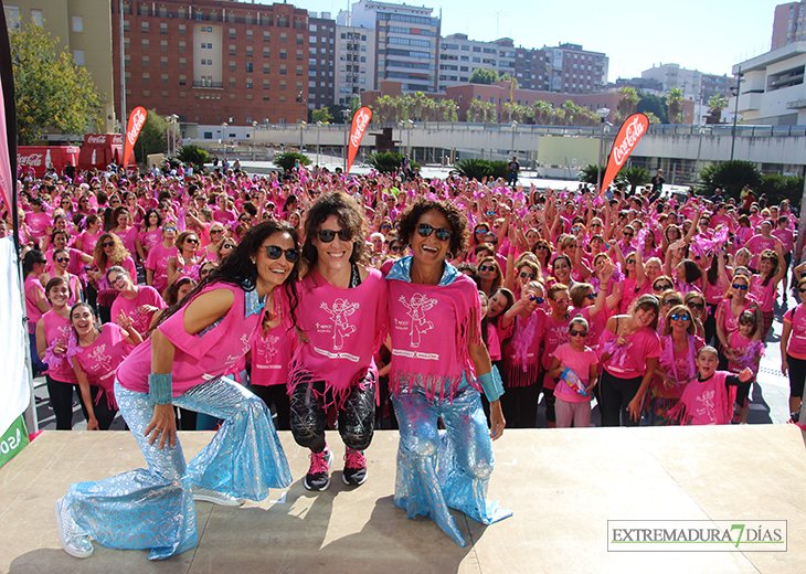 Badajoz lucha contra el cáncer a ritmo de zumba