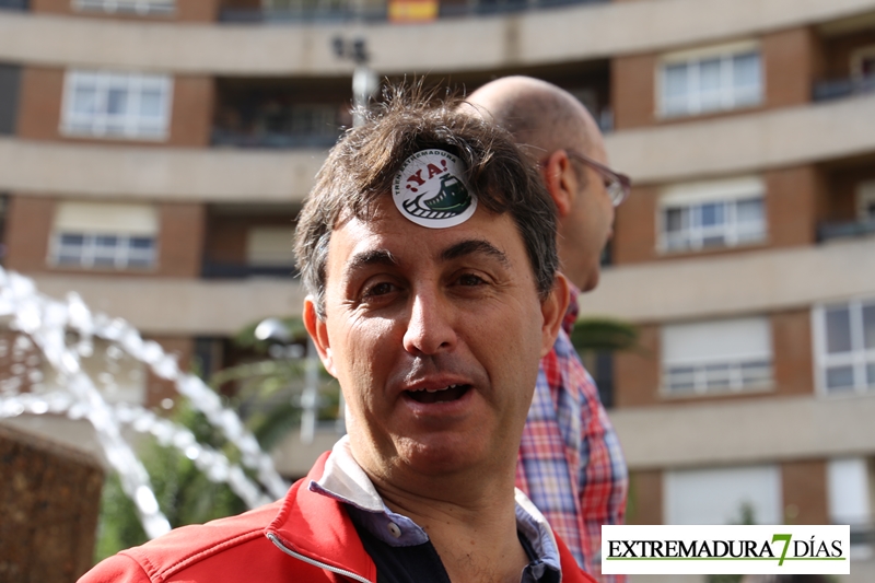 Cientos de extremeños se manifiestan en Badajoz por &quot;un tren digno&quot;