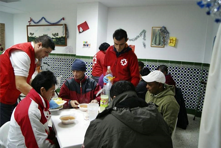 El 29% de las familias atendidas por Cruz Roja no puede pagar el comedor escolar