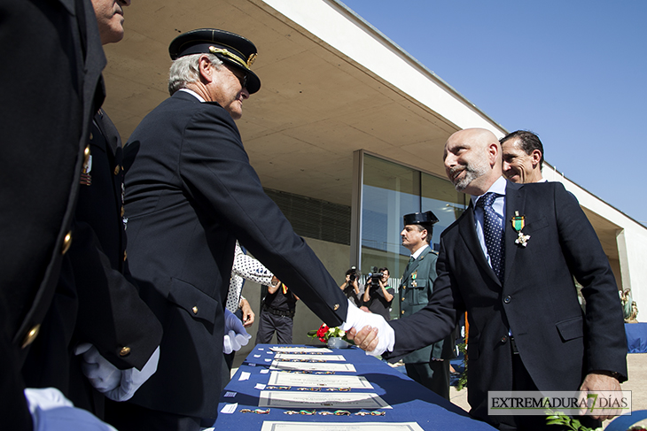 Imágenes del Día de la Policía Nacional celebrado en Badajoz