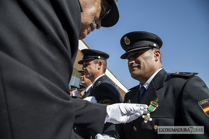 Imágenes del Día de la Policía Nacional celebrado en Badajoz