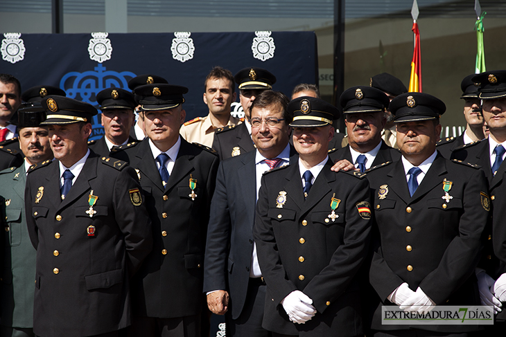 Imágenes del Día de la Policía Nacional celebrado en Badajoz